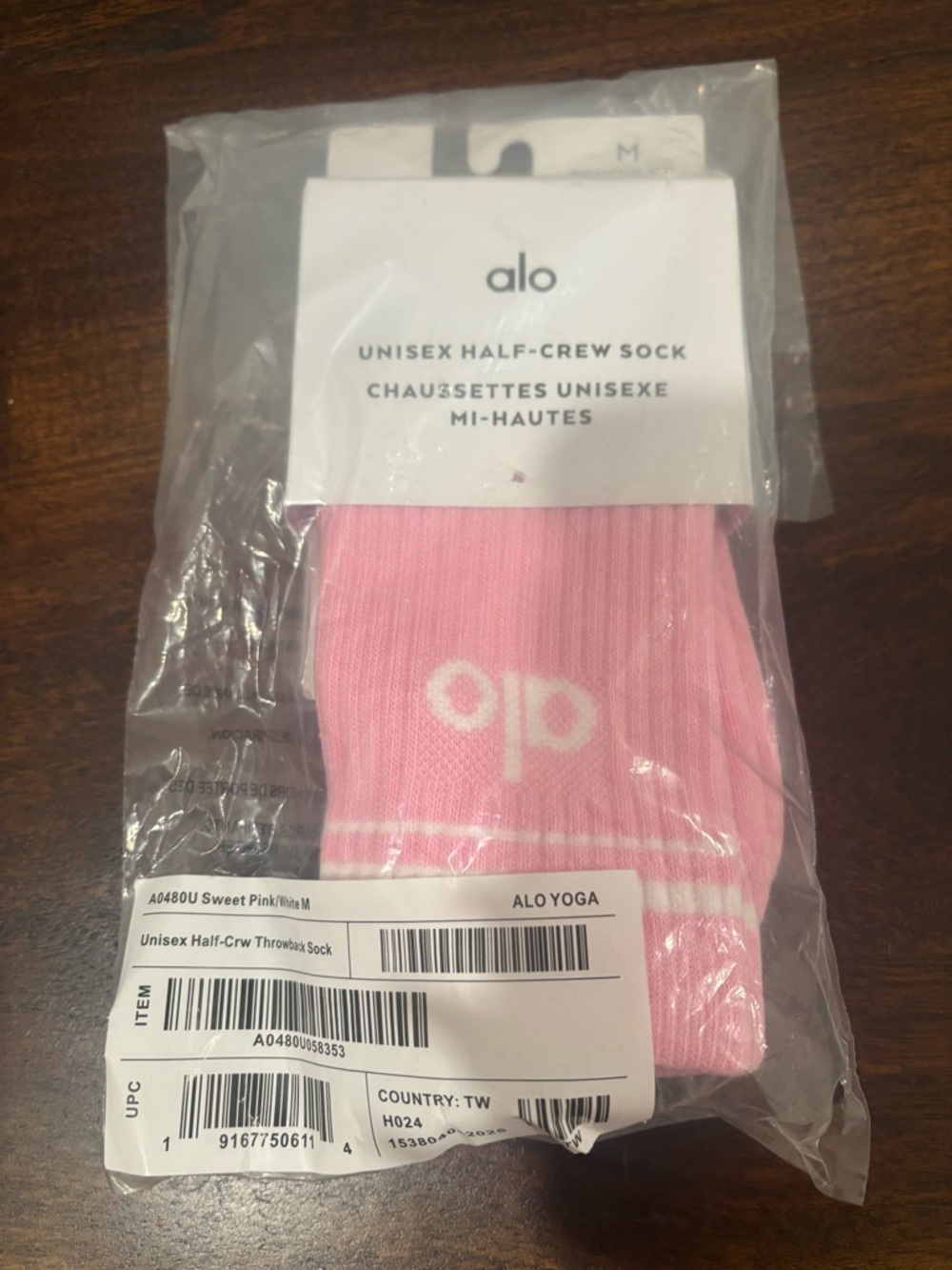 Alo Unisex Half - Crew Socks
Sweet Pink
Medium - Picture 2 of 3